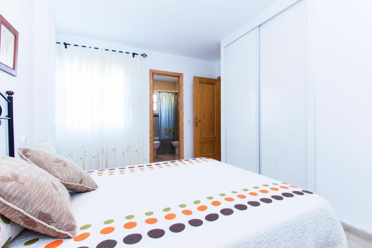 Apartamentos Rotonda Conil De La Frontera Esterno foto