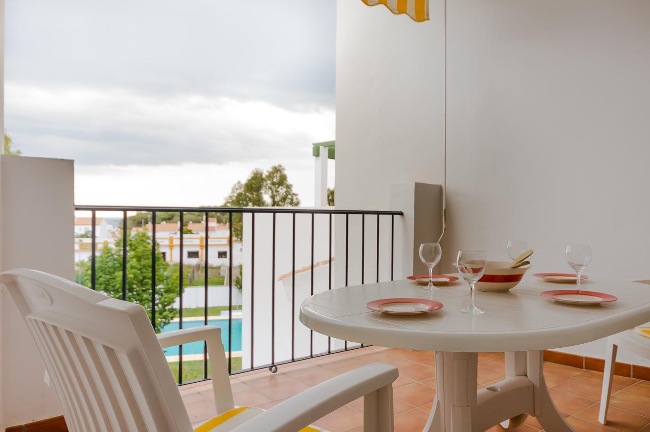 Apartamentos Rotonda Conil De La Frontera Esterno foto