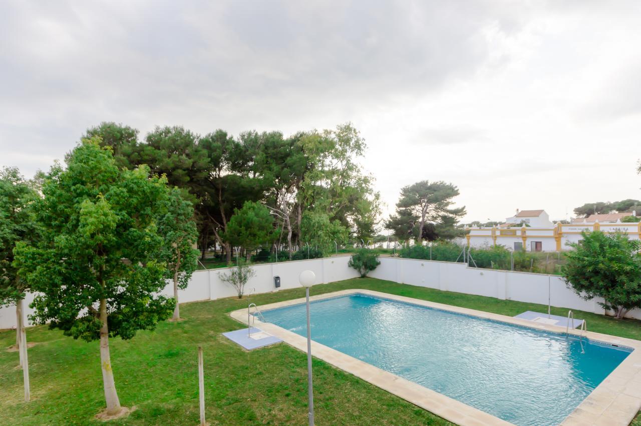 Apartamentos Rotonda Conil De La Frontera Esterno foto