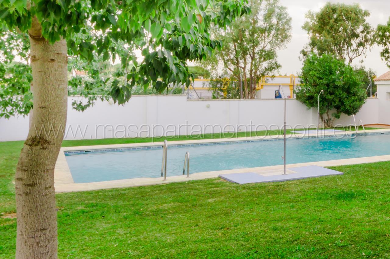 Apartamentos Rotonda Conil De La Frontera Esterno foto